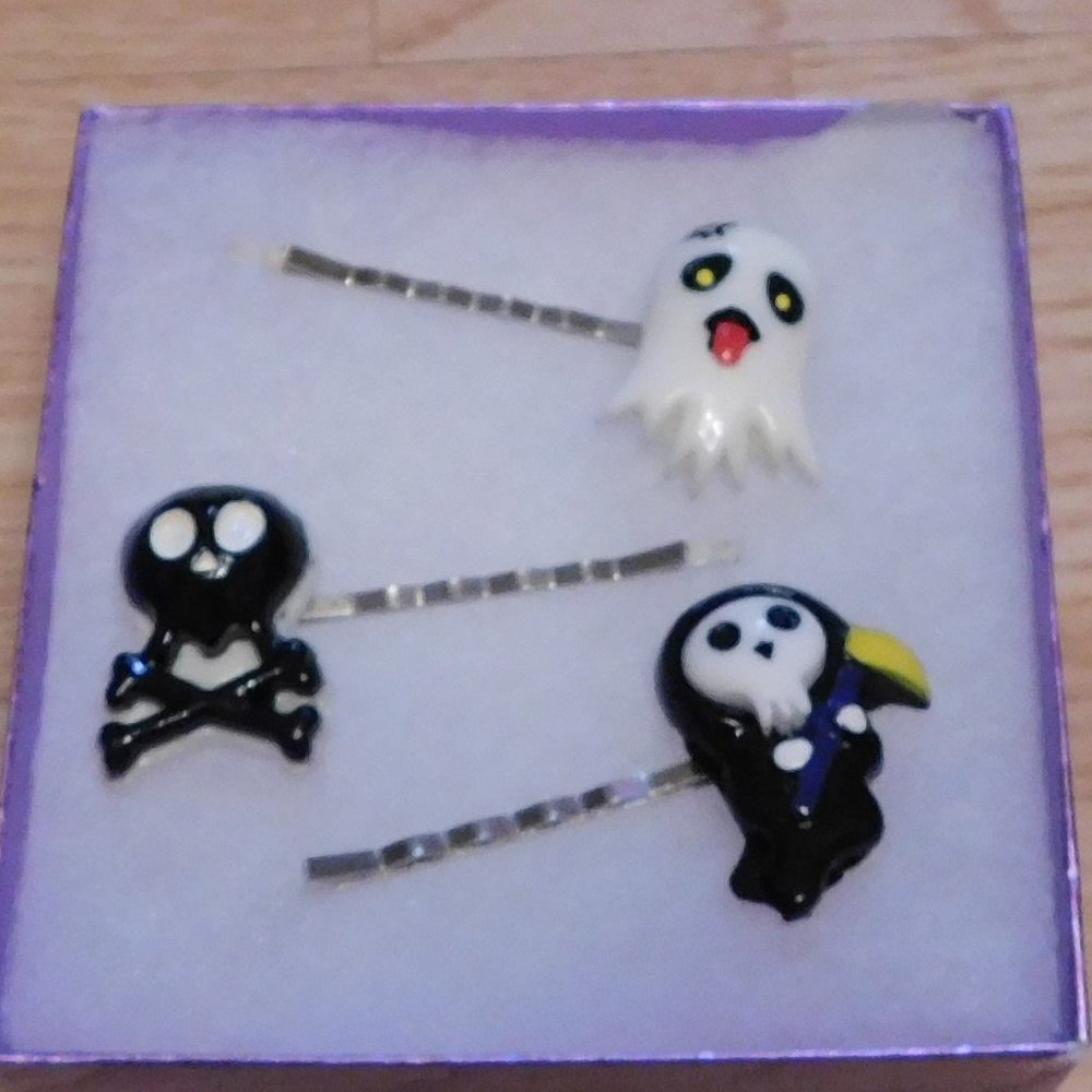 kids girls halloween hair bobby pins accessories skull ghost pirate cute NWOT